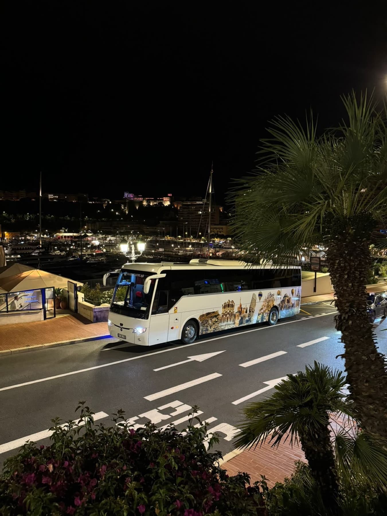 Gece turunda Karakadılar otobüsü